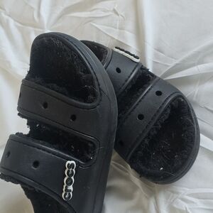 CROCS Black Sole Detail